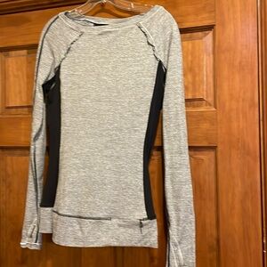Lululemon LS grey and black sz 8 shirt